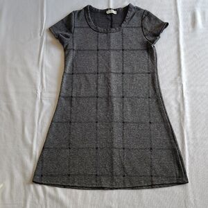 Olivia Rae Women's Dress Size S Gray And Black Plaid Shortsleeves Round Neck.